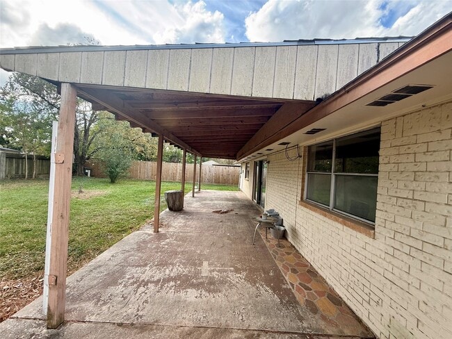 Building Photo - 3211 Hartfield Ln