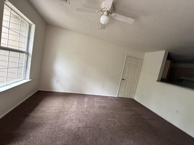 Building Photo - Highland 808 Shepherd St Apt 6