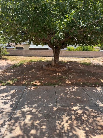 Building Photo - 1421 W 450 N