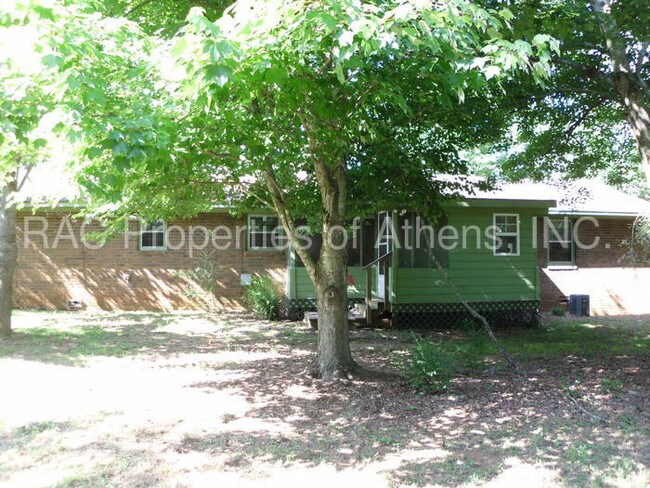 Building Photo - 133 Fairfield Cir