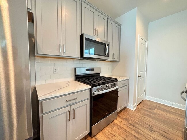 Building Photo - Available now. Beautiful 3 BR/2.5 BA New C...