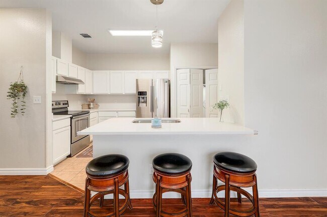Building Photo - 8703 Weiser Dr