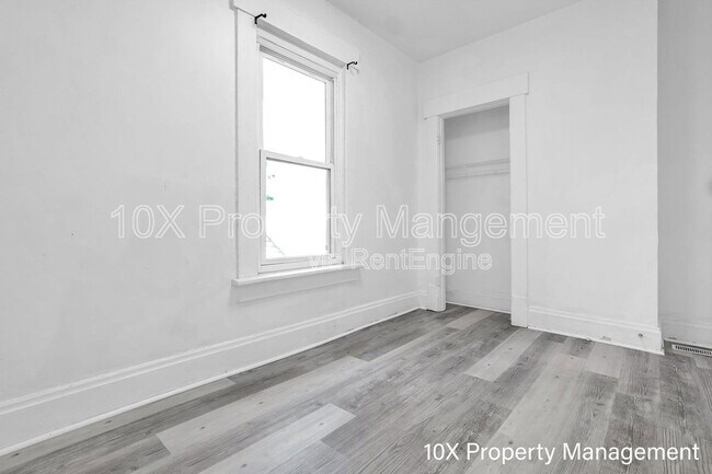 Building Photo - 851 Bellows Ave