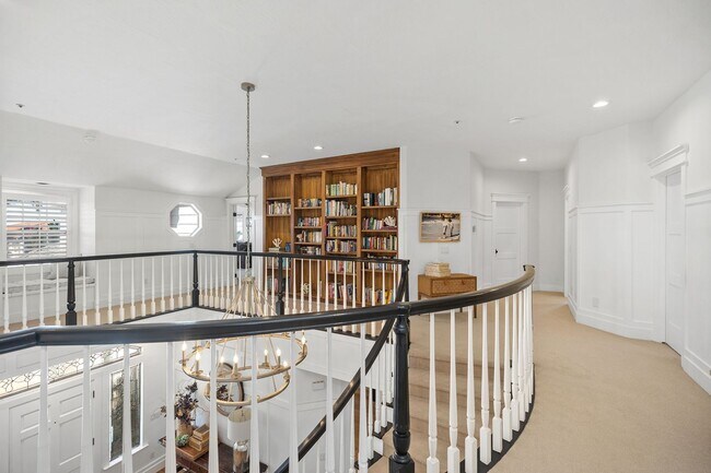 Building Photo - Luxury Ocean View Home in Sea Pointe Estat...