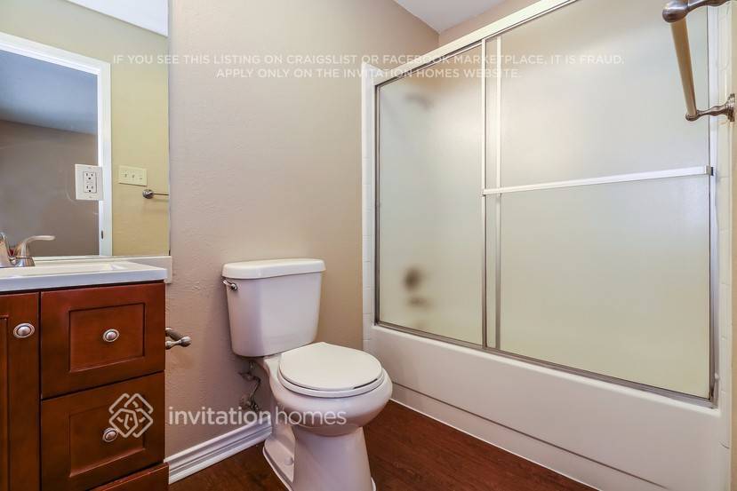 Building Photo - 5411 Vermillion Trail