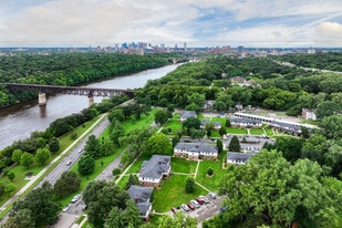 Aerial - East River Terrace