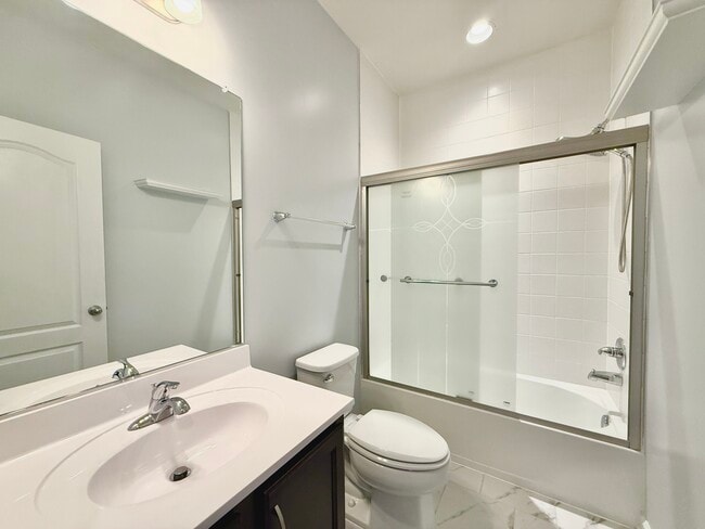 Building Photo - 4721 Six Forks Dr