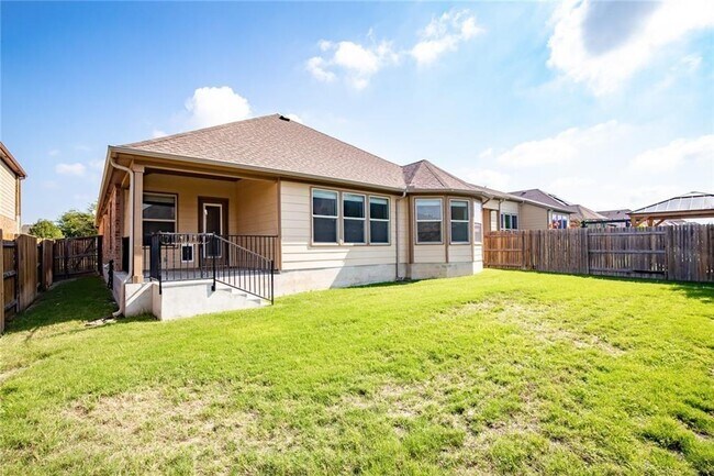Building Photo - 3409 De Torres Cir