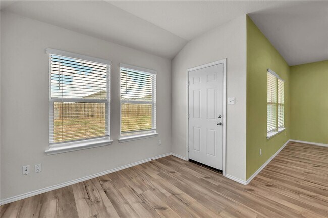 Building Photo - 144 Willers Rd