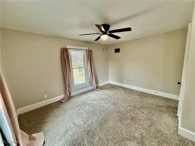 Building Photo - 1206 Foster Ave