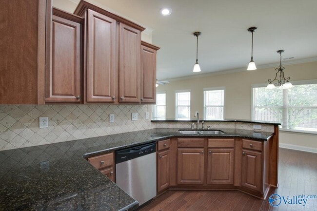 Building Photo - 2505 Caldwell Park Ct SE