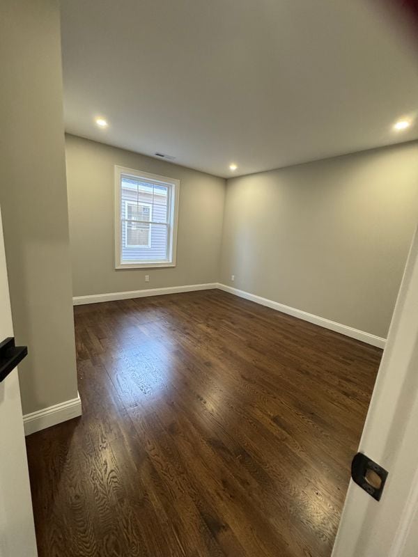 Building Photo - 279 Harriet St