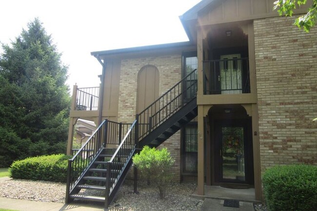 Building Photo - Village Quarter Condo