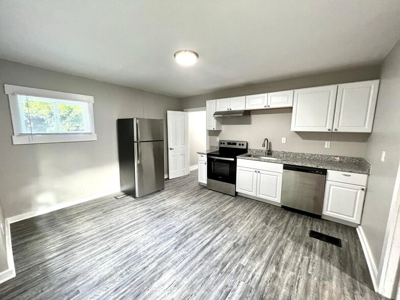 Building Photo - 1607 Banklick St