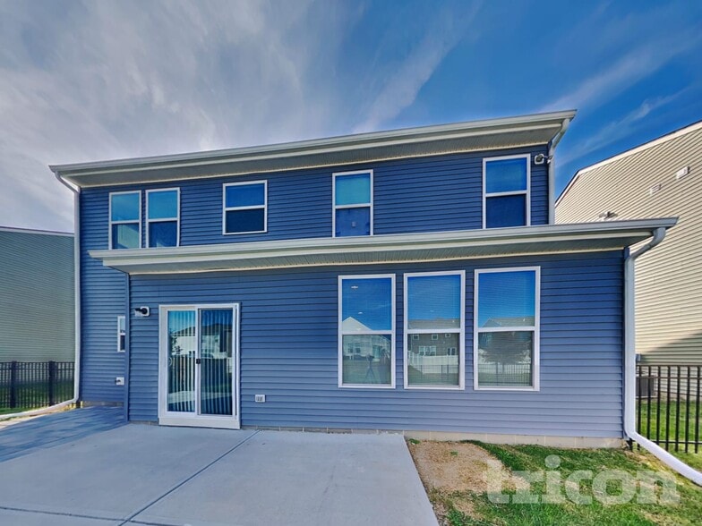 Building Photo - 10348 Hunters Crossing Blvd