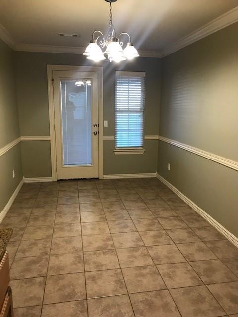 Building Photo - 818 Oakwood Ct