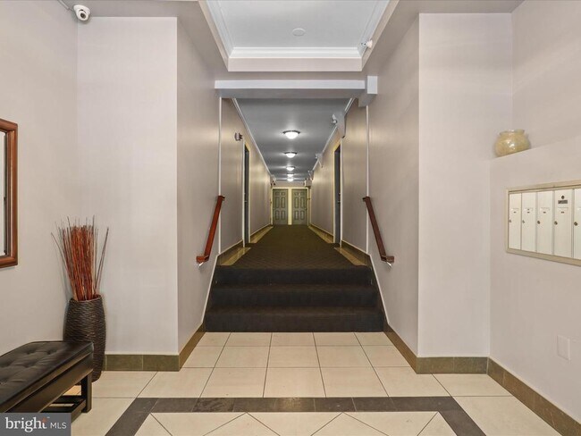 Building Photo - 1858 California St NW