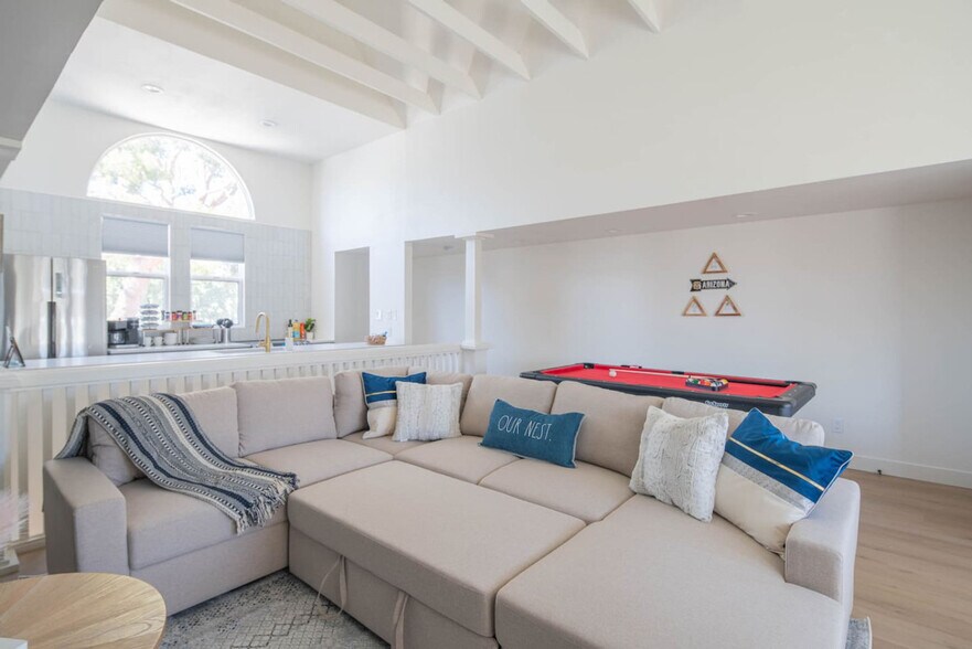 Building Photo - 4637 N 8th Pl