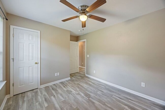 Building Photo - 2066 Central Ave