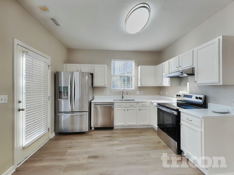 Building Photo - 3445 Dutchman Rd