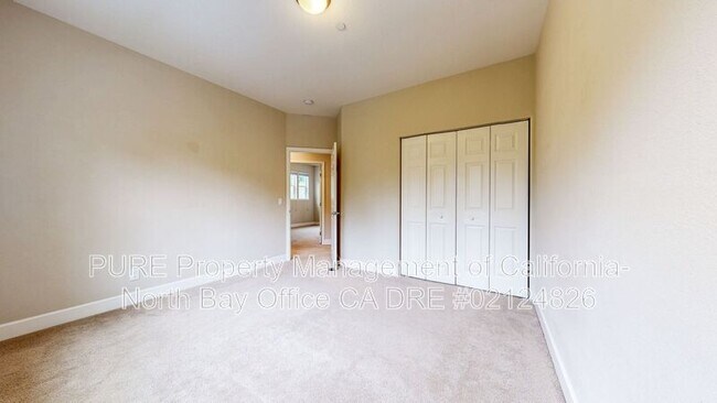 Building Photo - 14600 Jomark Ln