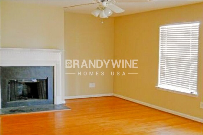 Building Photo - 6747 Saganaw Dr