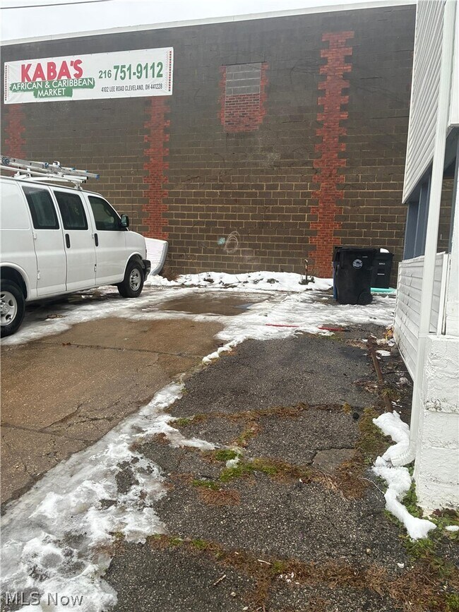 Building Photo - 4106 Lee Rd