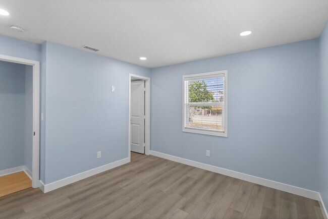 Building Photo - 8996 Newport Ave