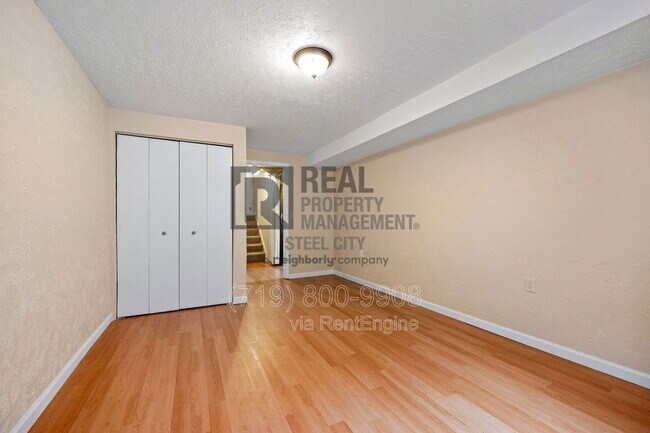 Building Photo - 12 Chicory Ct