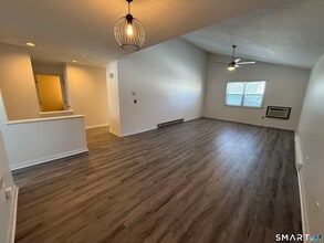 Building Photo - 699 S Main St