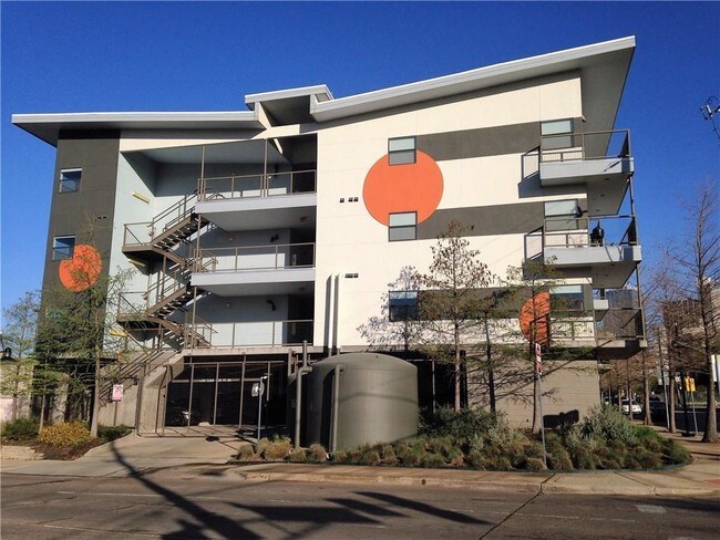 Building Photo - 1111 S Akard St