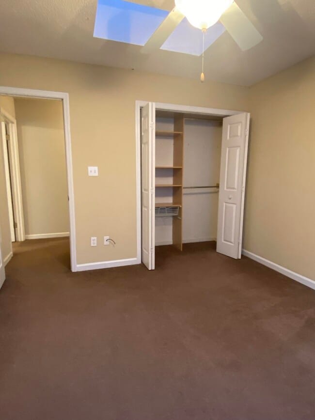 Building Photo - 2507 Golden Park Ln
