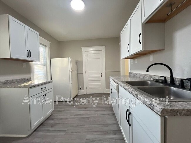 Building Photo - 1201 Charleston St