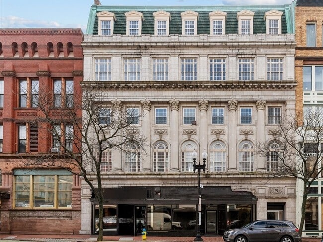Building Photo - 280 Essex St
