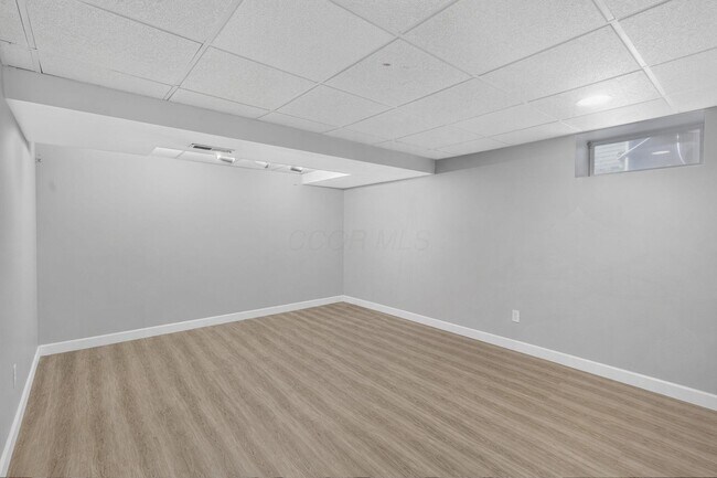 Building Photo - 9166 Windy Creek Dr