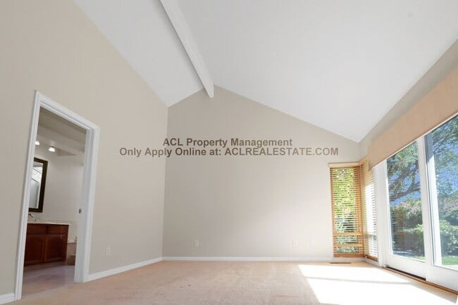 Building Photo - Spacious, Single Story Northgate Home For Rent