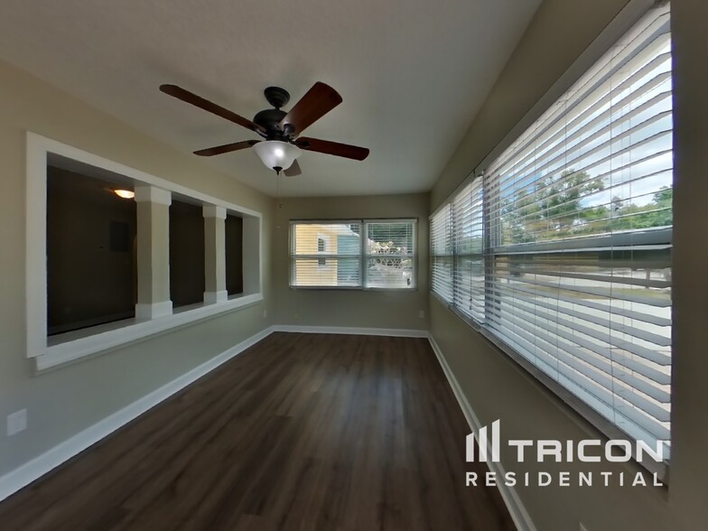 Building Photo - 5427 Blue Grass St