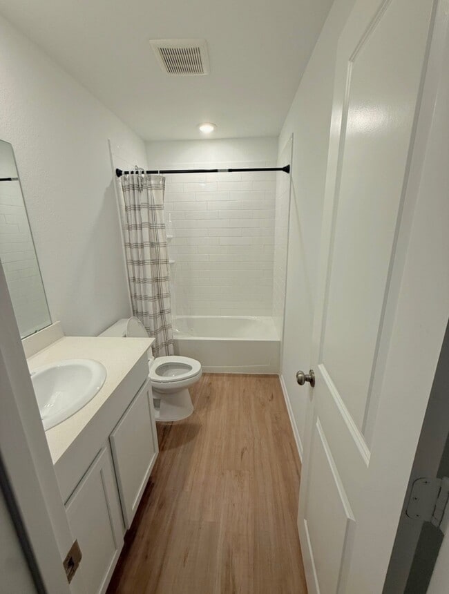 Building Photo - 2225 Still Bend Ln