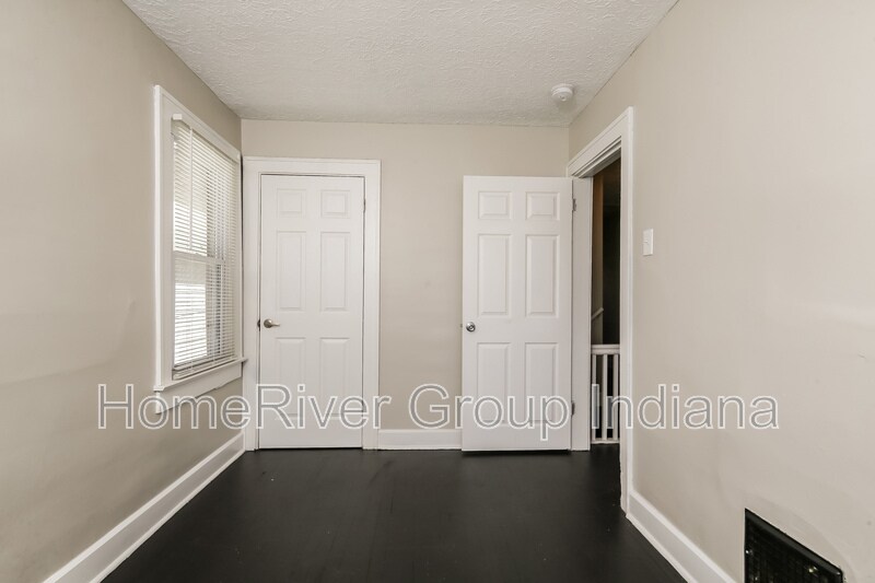 Building Photo - 40 N Euclid Ave