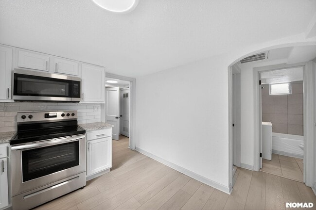 Building Photo - 4325 S Cherokee St