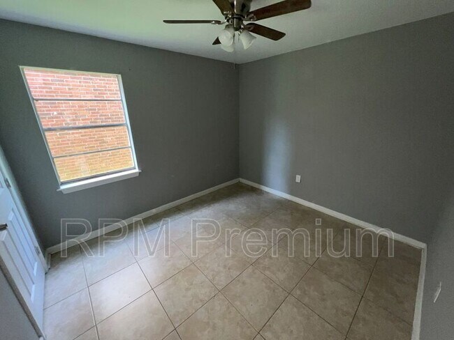 Building Photo - 5159 Baker Blvd