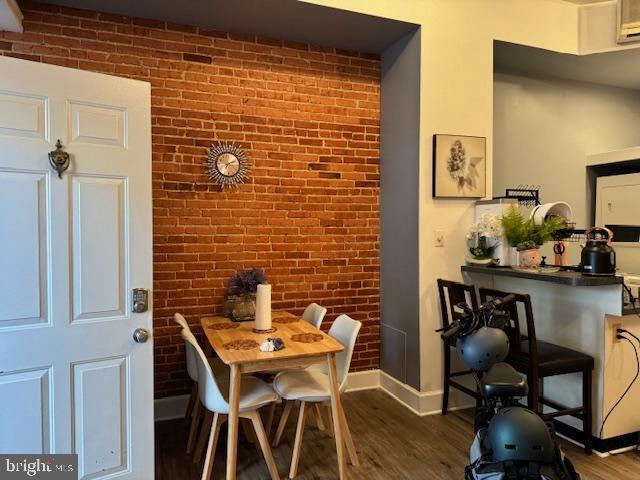 Primary Photo - 1110 S Potomac St