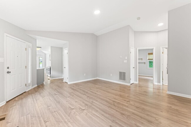 Building Photo - Fully Updated - Beautiful 3BR/2BA single-level home with a finished walk-out basement!