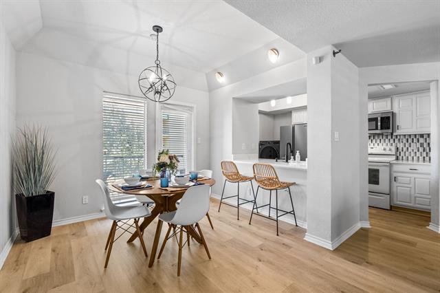 Building Photo - 3105 San Jacinto St