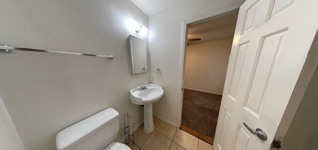 Building Photo - Private Turfed Yard! Large 5 Bed / 3 Bath House on Dorothy (Lease out, pending signatures. Check ...