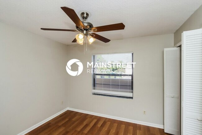 Building Photo - 3 Bedroom Pet-Friendly Home in PALM BAY, F...
