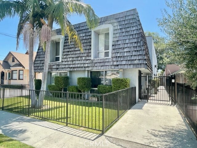 Primary Photo - 9408 Olive St