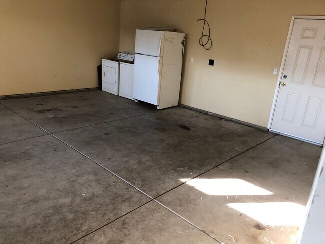 Building Photo - Three Bedroom Two Bathroom Two-Story Home for Rent