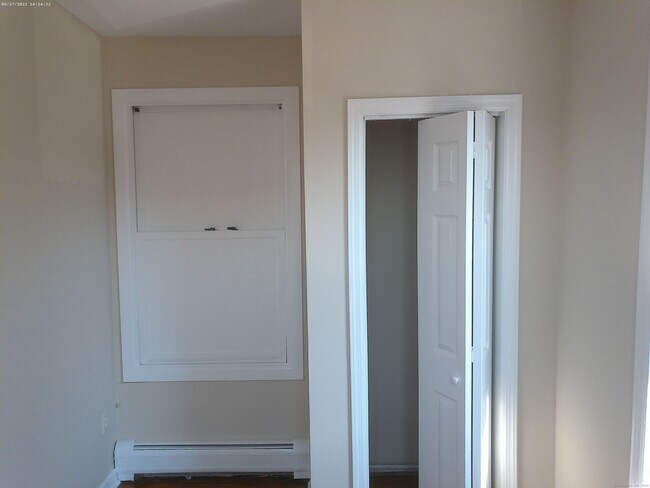 Building Photo - 2343 Barnum Ave