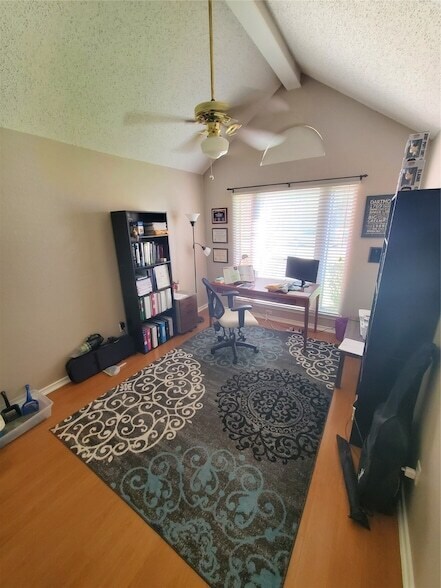 Building Photo - 2609 Classic Ct E